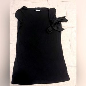 DKNY T with bow sleeve